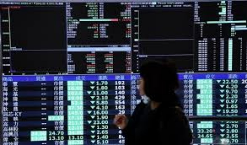 近期筹码结构变迁对股市的影响分析：基于市场行情的实证研究